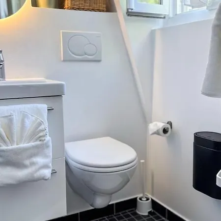 Charming Close To Montmartre *