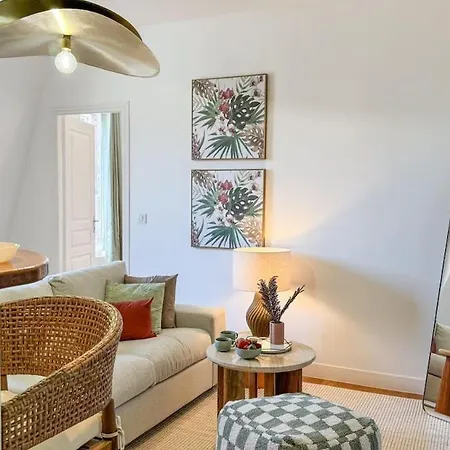 Appartement Charming Close To Montmartre Parijs